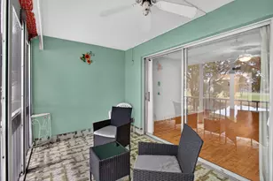 1030 Country Club Dr, Margate, FL 33063 - Photo 23