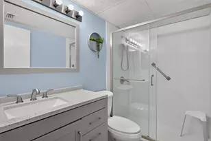 1030 Country Club Dr, Margate, FL 33063 - Photo 17