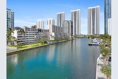 220 Kings Point Drive #210, Sunny Isles Beach, FL 33160 - Photo 27