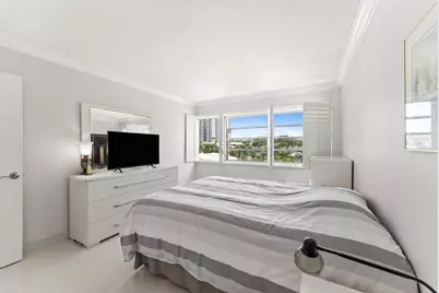 220 Kings Point Drive #210, Sunny Isles Beach, FL 33160 - Photo 19