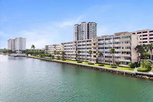 220 Kings Point Dr, Sunny Isles Beach, FL 33160 - Photo 25