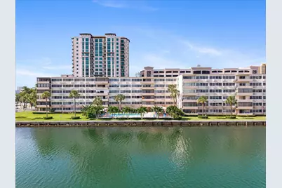 220 Kings Point Drive #210, Sunny Isles Beach, FL 33160 - Photo 29