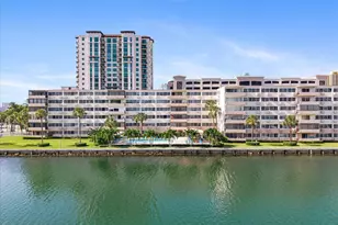 220 Kings Point Dr, Sunny Isles Beach, FL 33160 - Photo 29