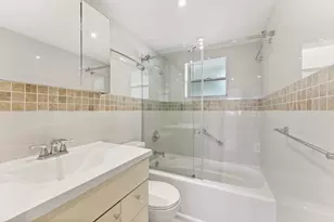 220 Kings Point Dr, Sunny Isles Beach, FL 33160 - Photo 17
