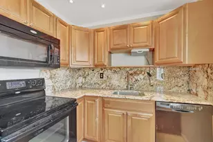 187 Normandy D, Delray Beach, FL 33484 - Photo 7