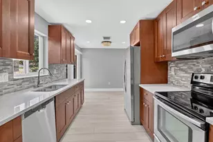 6281 NW 14th Ct, Sunrise, FL 33313 - Photo 11
