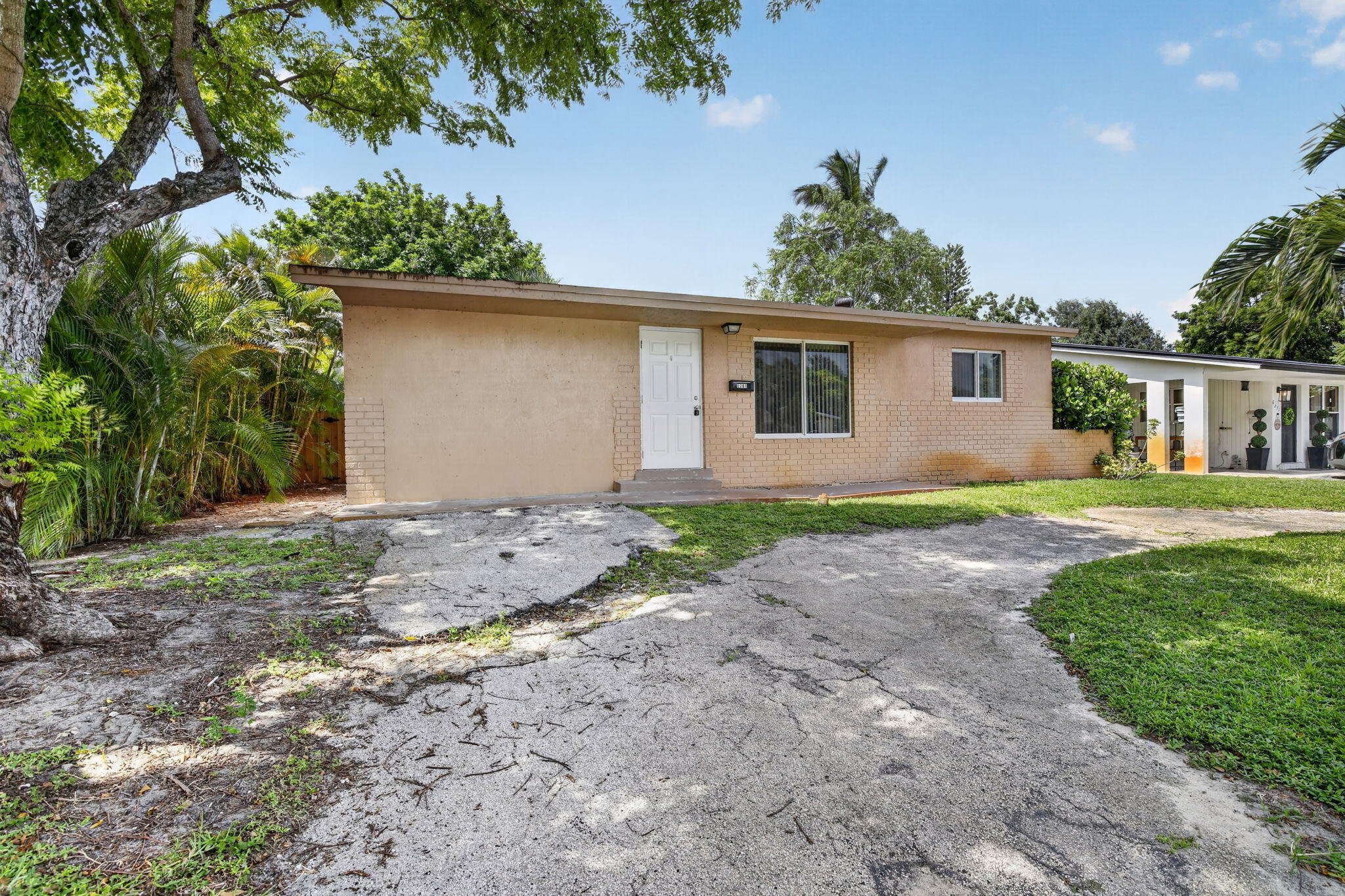 6281 NW 14th Ct - 6281 NW 14th Ct, Sunrise, FL 33313 Luxury Property | Jose Angel Pina