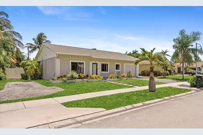 728 NE 9th Avenue, Boynton Beach, FL 33435 - Photo 3
