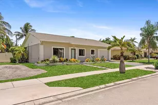 728 NE 9th Ave, Boynton Beach, FL 33435 - Photo 3