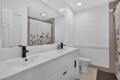 7355 NW 83rd Avenue, Tamarac, FL 33321 - Photo 23