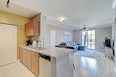 630 S Sapodilla Avenue S #321, West Palm Beach, FL 33401 - Photo 5