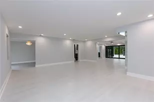 13401 SW 83rd Ave, Pinecrest, FL 33156 - Photo 17