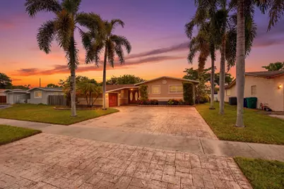 4930 SW 90th Way, Cooper City, FL 33328 - Photo 1