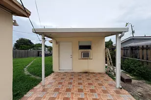 2438 Thomas St, Hollywood, FL 33020 - Photo 21