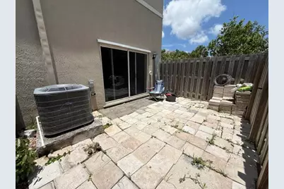 561 NE 5th Way, Florida City, FL 33034 - Photo 9