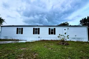 8423 SE Sandy Ln, Hobe Sound, FL 33455 - Photo 1