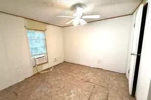 8423 SE Sandy Ln, Hobe Sound, FL 33455 - Photo 15