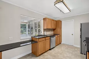 1334 SE Vestridge Ln, Port Saint Lucie, FL 34952 - Photo 9