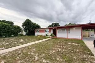 121 N 12th St, Lantana, FL 33462 - Photo 1