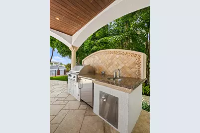 639 Middle River Drive, Fort Lauderdale, FL 33304 - Photo 15