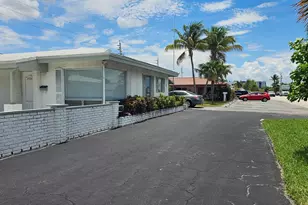 2734 NE 32nd St, Fort Lauderdale, FL 33306 - Photo 3
