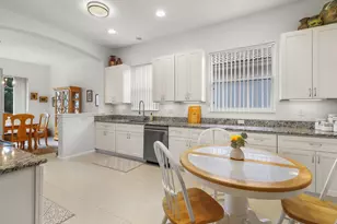 9110 Bay Harbour Cir, West Palm Beach, FL 33411 - Photo 13