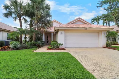 9110 Bay Harbour Circle, West Palm Beach, FL 33411 - Photo 3