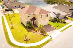 416 Seafoam Cir, Fort Pierce, FL 34945 - Photo 1