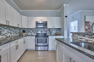 101 S Santa Catalina Cir, North Lauderdale, FL 33068 - Photo 9