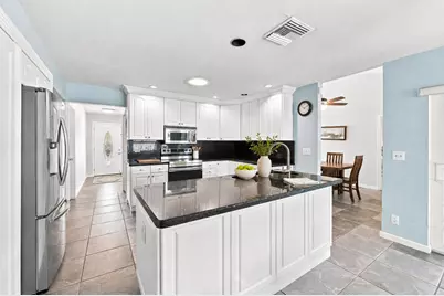 7407 Hazelwood Circle, Lake Worth, FL 33467 - Photo 5