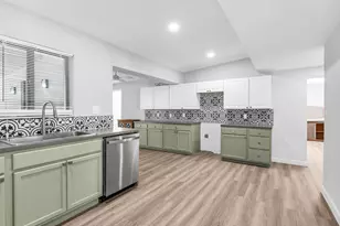 9920 SW 49th St, Miami, FL 33165 - Photo 3