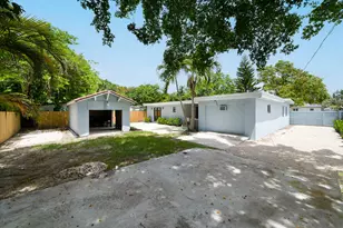 9920 SW 49th St, Miami, FL 33165 - Photo 11