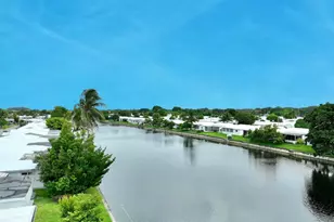 8103 NW 58th Pl, Tamarac, FL 33321 - Photo 11