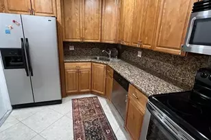 351 NE 19th Pl, Wilton Manors, FL 33305 - Photo 5