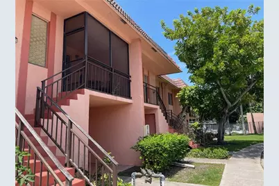 235 Lakeview Drive #102, Weston, FL 33326 - Photo 1