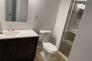 235 Lakeview Dr, Weston, FL 33326 - Photo 13
