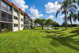 9823 S Hollybrook Lake Dr, Pembroke Pines, FL 33025 - Photo 17