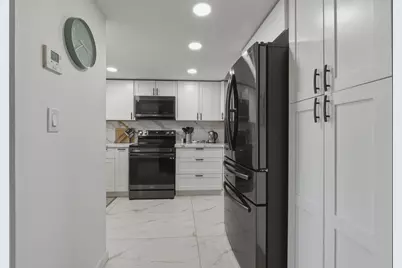 9823 S Hollybrook Lake Drive #206, Pembroke Pines, FL 33025 - Photo 21