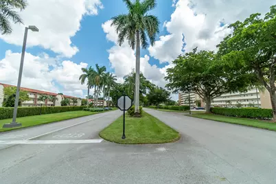 9823 S Hollybrook Lake Drive #206, Pembroke Pines, FL 33025 - Photo 53