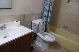 7757 SE Embassy Blvd, Miramar, FL 33023 - Photo 27