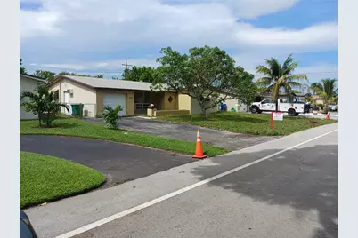 7757 SE Embassy Boulevard, Miramar, FL 33023 - Photo 33