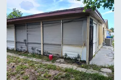 7757 SE Embassy Boulevard, Miramar, FL 33023 - Photo 9