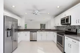 10654 Santa Laguna Dr, Boca Raton, FL 33428 - Photo 15