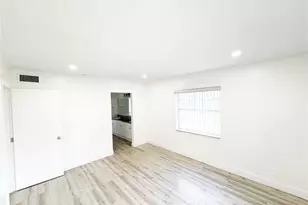 2710 Riverside Dr, Coral Springs, FL 33065 - Photo 17