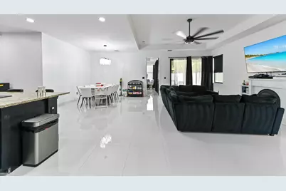 7461 Moonrise Drive, Lake Worth, FL 33467 - Photo 9