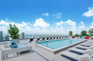55 SW 9th St, Miami, FL 33130 - Photo 11