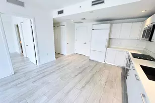 55 SW 9th St, Miami, FL 33130 - Photo 3