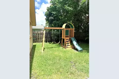 3306 NW 28th Terrace, Boca Raton, FL 33434 - Photo 13