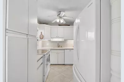 500 SE 21st Avenue, Deerfield Beach, FL 33441 - Photo 9
