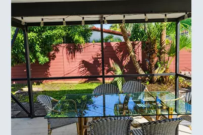 819 NE 2nd Court, Hallandale Beach, FL 33009 - Photo 9